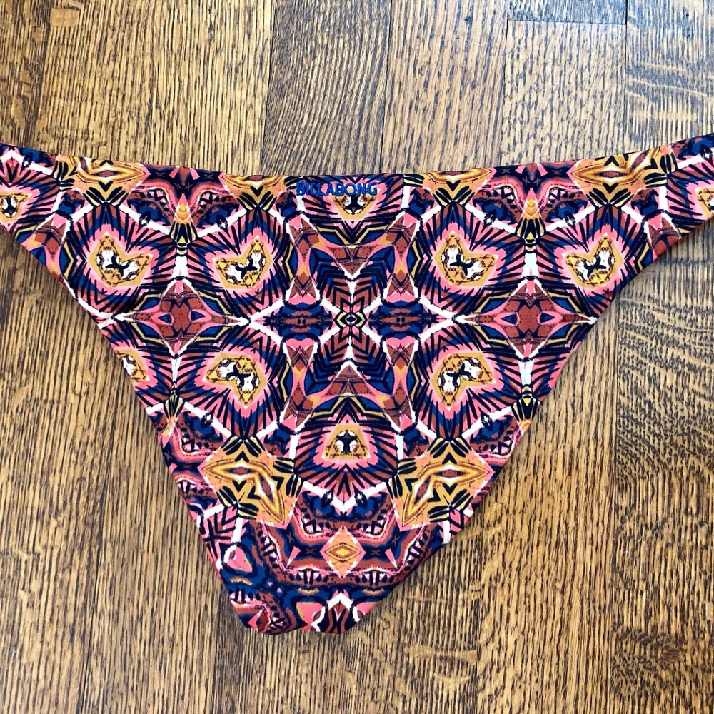 colorful billabong bikini !